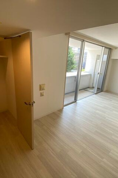 ヤサビアン 