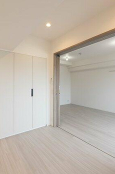ＲＥＳＩＤＥＮＣＥ　ＫＯＥＮＪＩ 