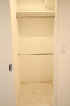 コンフォリア台東根岸 