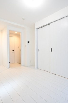 Ｔｈｅ　Ｒｅｓｉｄｅｎｃｅ　Ｎｉｈｏｎｂａｓｈｉ 
