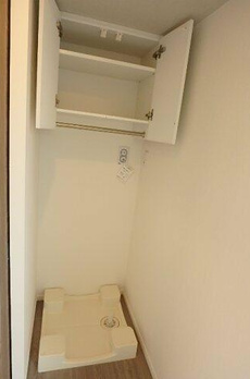 八番館 