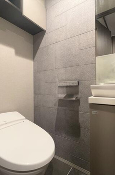 ピアース新宿三丁目 