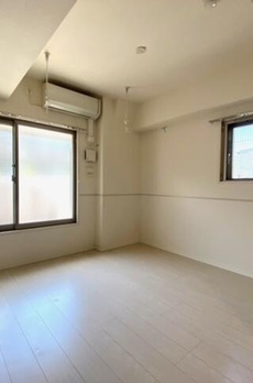 ＨＩＬＬ　ＦＬＡＴ　ＯＳＡＫＩ 