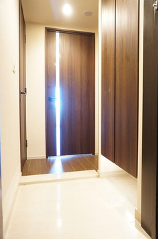 ＭＩＤ　ＴＯＷＥＲ　ＧＲＡＮＤ 