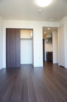 ＭＩＤ　ＴＯＷＥＲ　ＧＲＡＮＤ 