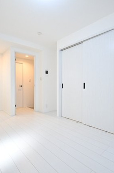 Ｔｈｅ　Ｒｅｓｉｄｅｎｃｅ　Ｎｉｈｏｎｂａｓｈｉ 