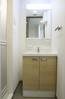 ＬＩＭＥＲＥＳＩＤＥＮＣＥ　ＨＩＫＩＦＵＮＥ 
