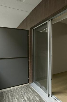 ＬＩＭＥＲＥＳＩＤＥＮＣＥ　ＨＩＫＩＦＵＮＥ 
