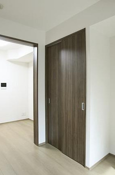 ＬＩＭＥＲＥＳＩＤＥＮＣＥ　ＨＩＫＩＦＵＮＥ 