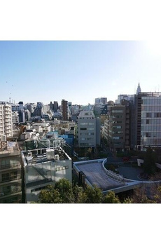コンフォリア新宿イーストサイドタワー 