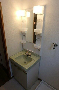 守屋ハイツ 