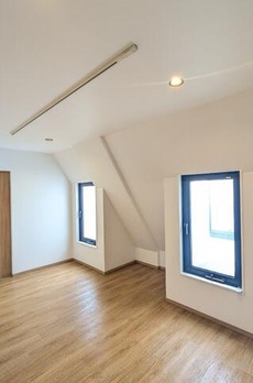 ＳＵＮ　ＨＯＵＳＥ 