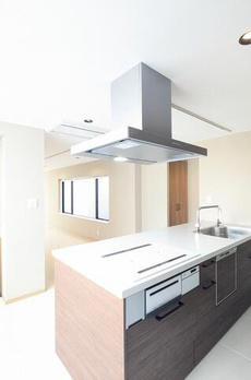 ＳＵＮ　ＨＯＵＳＥ 