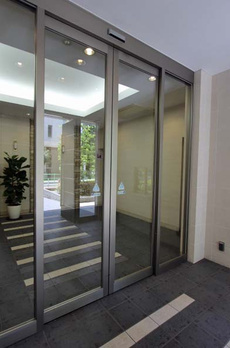 コンフォリア田町 