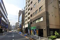 上むらビル