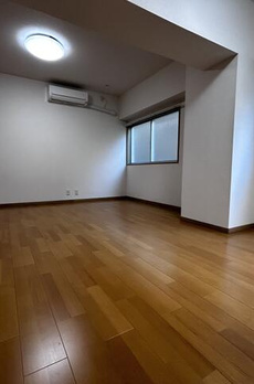 クイーンハイツ三田 