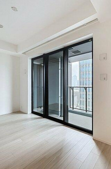 ＷＯＲＬＤ　ＴＯＷＥＲ　ＲＥＳＩＤＥＮＣＥ 