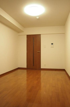 ルーブル早稲田六番館 