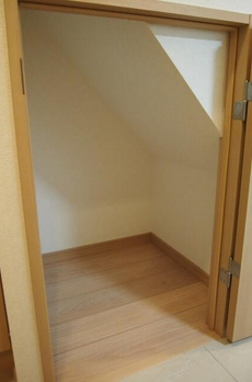 ルーブル中野坂上伍番館 