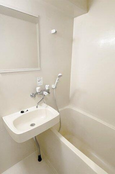 リクレイシア西麻布Ⅱ番館 