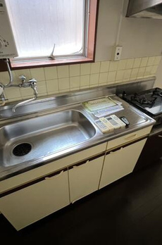 バンビ白山第４ビル 