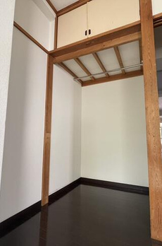 バンビ白山第４ビル 