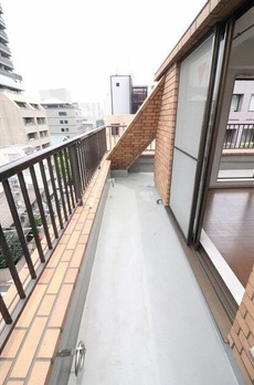 番町グロリアビル 
