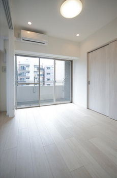 ＯＮＥ　ＲＯＯＦ　ＦＬＡＴ　ＴＯＧＯＳＨＩ 