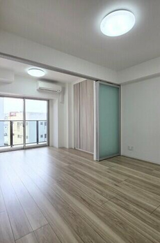 Ｒｅｖｅ　Ｃｉｔｙ　Ｓｅｎｄａｇａｙａ 