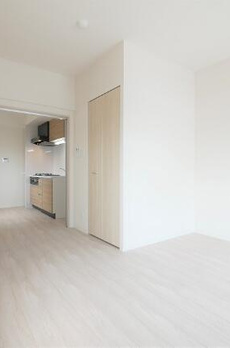 ＲＹＯＧＯＫＵ　ＳＴＡＴＩＯＮ　ＲＥＳＩＤＥＮＣＥ 
