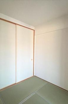 東京スイートレジデンス 