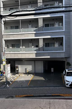 クイーンハイツ三田 