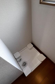 クイーンハイツ三田 