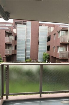 ルート四谷三丁目 