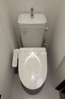 ＺＯＯＭ新宿御苑前 