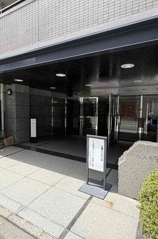 コスモ学芸大学 