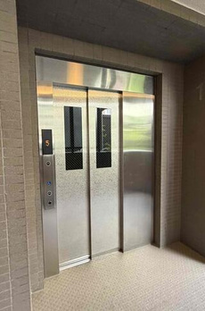 コスモ学芸大学 