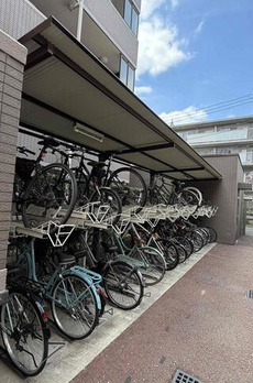 コスモ学芸大学 