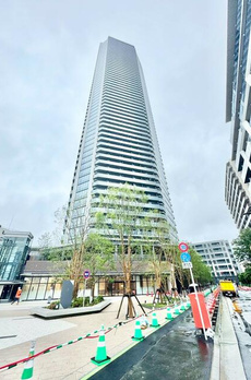 ＧＲＡＮＤ　ＣＩＴＹ　ＴＯＷＥＲ　ＴＳＵＫＩＳＨＩＭＡ 