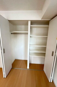 レジディア四谷三丁目 