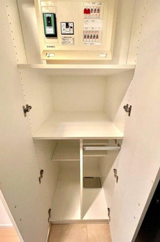 レジディア四谷三丁目 