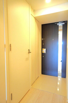 Ｂｒｉｌｌｉａ　ｉｓｔ　上野稲荷町 