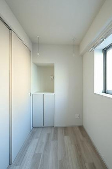 ｎｉｄｏ　ＭＩＮＯＷＡ 