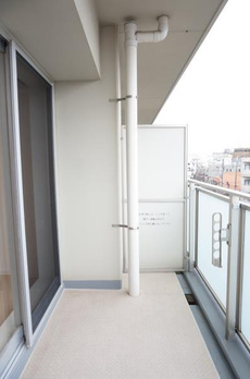 Ｂｒｉｌｌｉａ　ｉｓｔ　三軒茶屋　ブラッサムテラス 