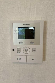 中町１丁目貸家 