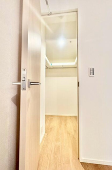 ＧＲＡＮＤ　ＣＩＴＹ　ＴＯＷＥＲ　ＴＳＵＫＩＳＨＩＭＡ 