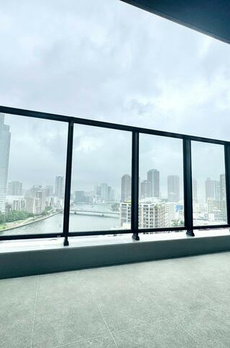 ＧＲＡＮＤ　ＣＩＴＹ　ＴＯＷＥＲ　ＴＳＵＫＩＳＨＩＭＡ 