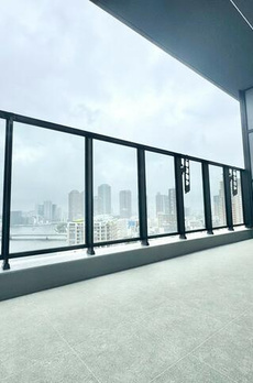 ＧＲＡＮＤ　ＣＩＴＹ　ＴＯＷＥＲ　ＴＳＵＫＩＳＨＩＭＡ 