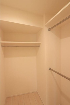 コンフォリア滝野川 