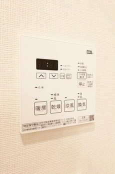 コンフォリア東新宿 